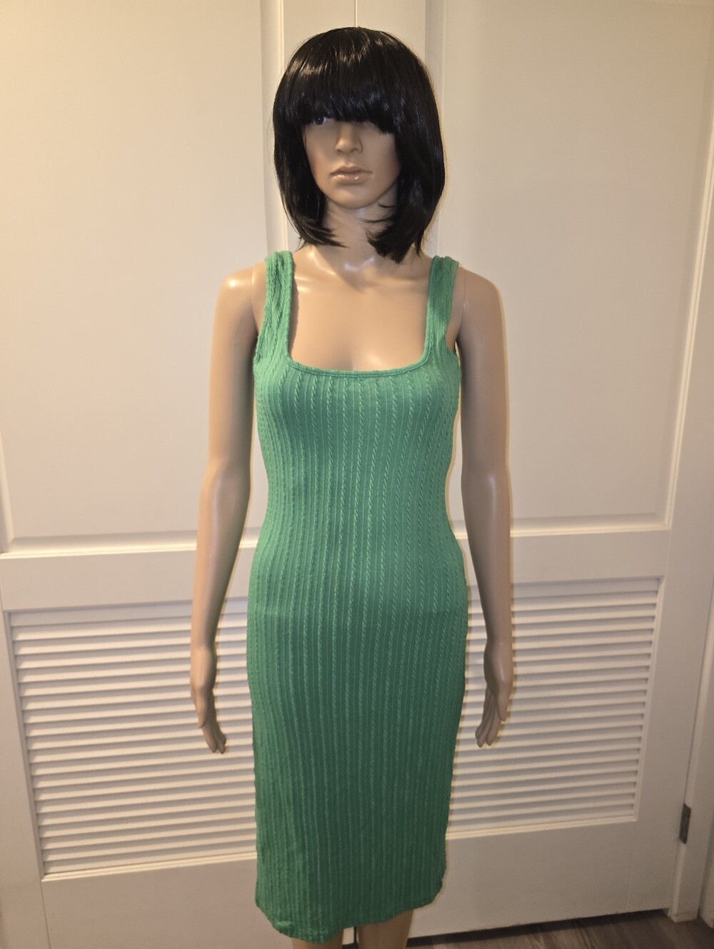 Green Ribbed Scoop Neck Bodycon Dress💚